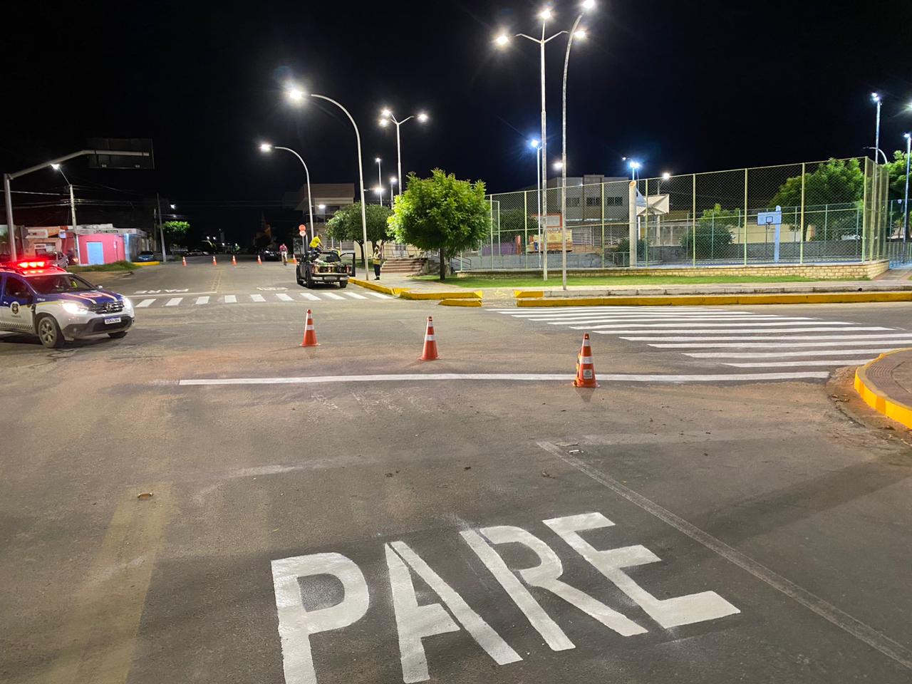 Prefeitura intensifica manutenção da sinalização viária na avenida Rio Branco