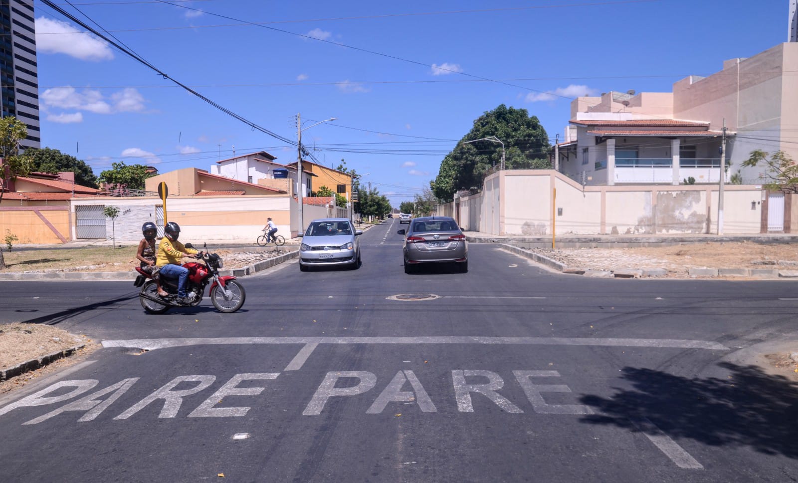 Sesdem altera sentido da rua Frei Miguelinho visando a redução de acidentes