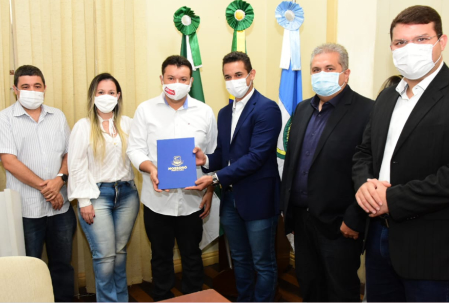 Prefeitura de Mossoró entrega certificado SISBI/POA a empresas mossoroenses