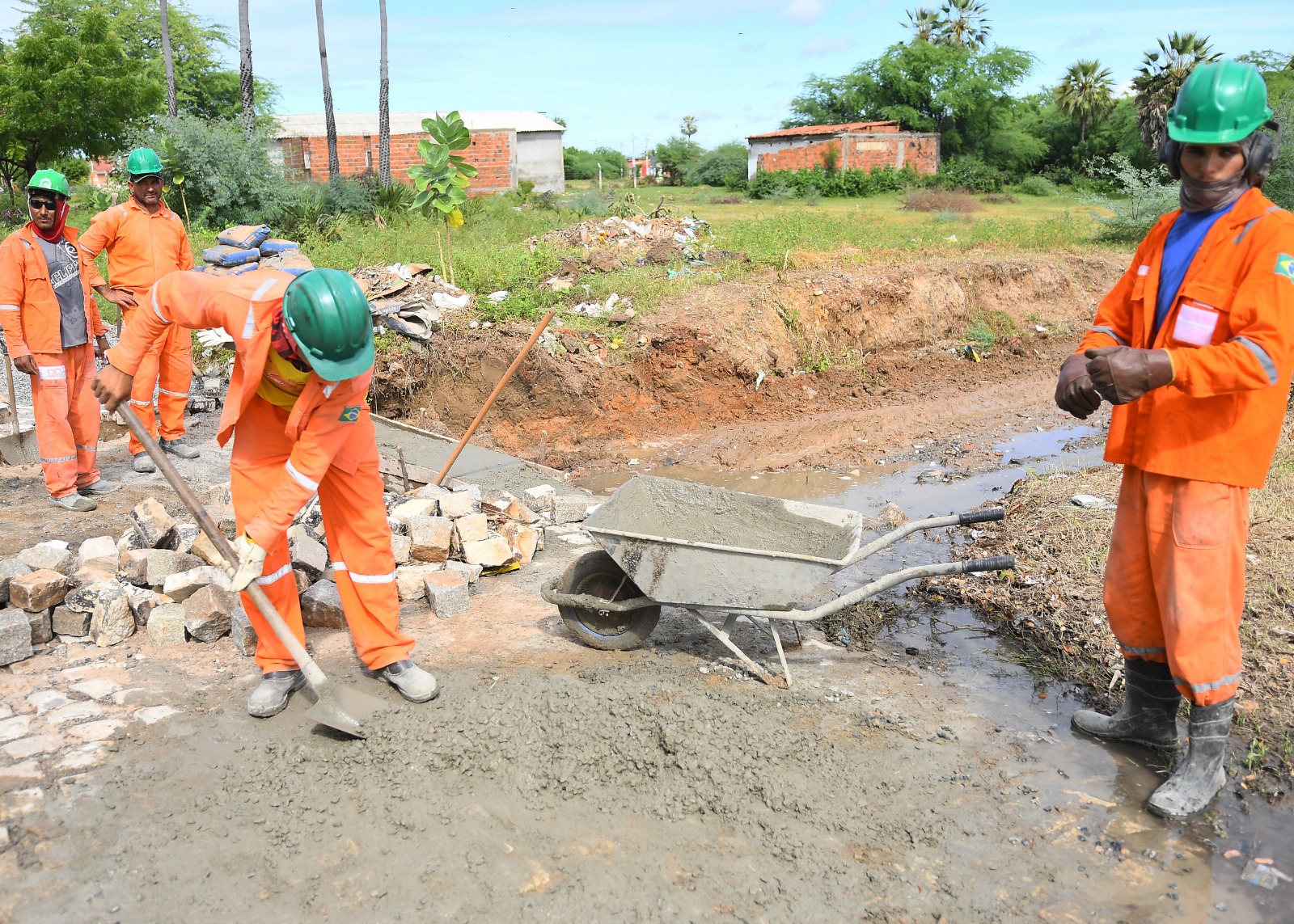 Prefeitura de Mossoró realiza obra de drenagem no Planalto 13 de Maio