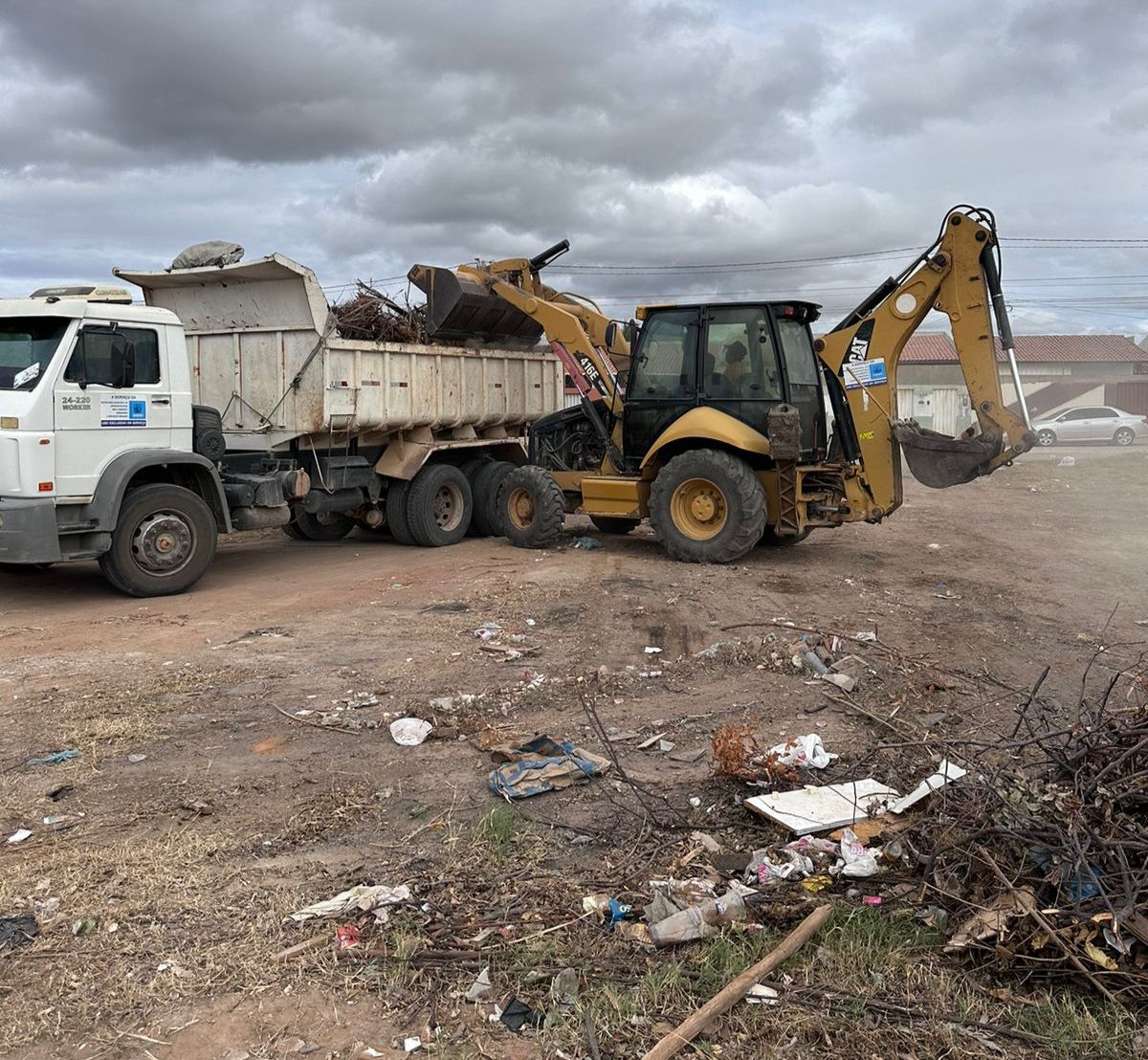 “Mossoró Limpa”: Prefeitura realiza mutirão de limpeza no bairro Sumaré