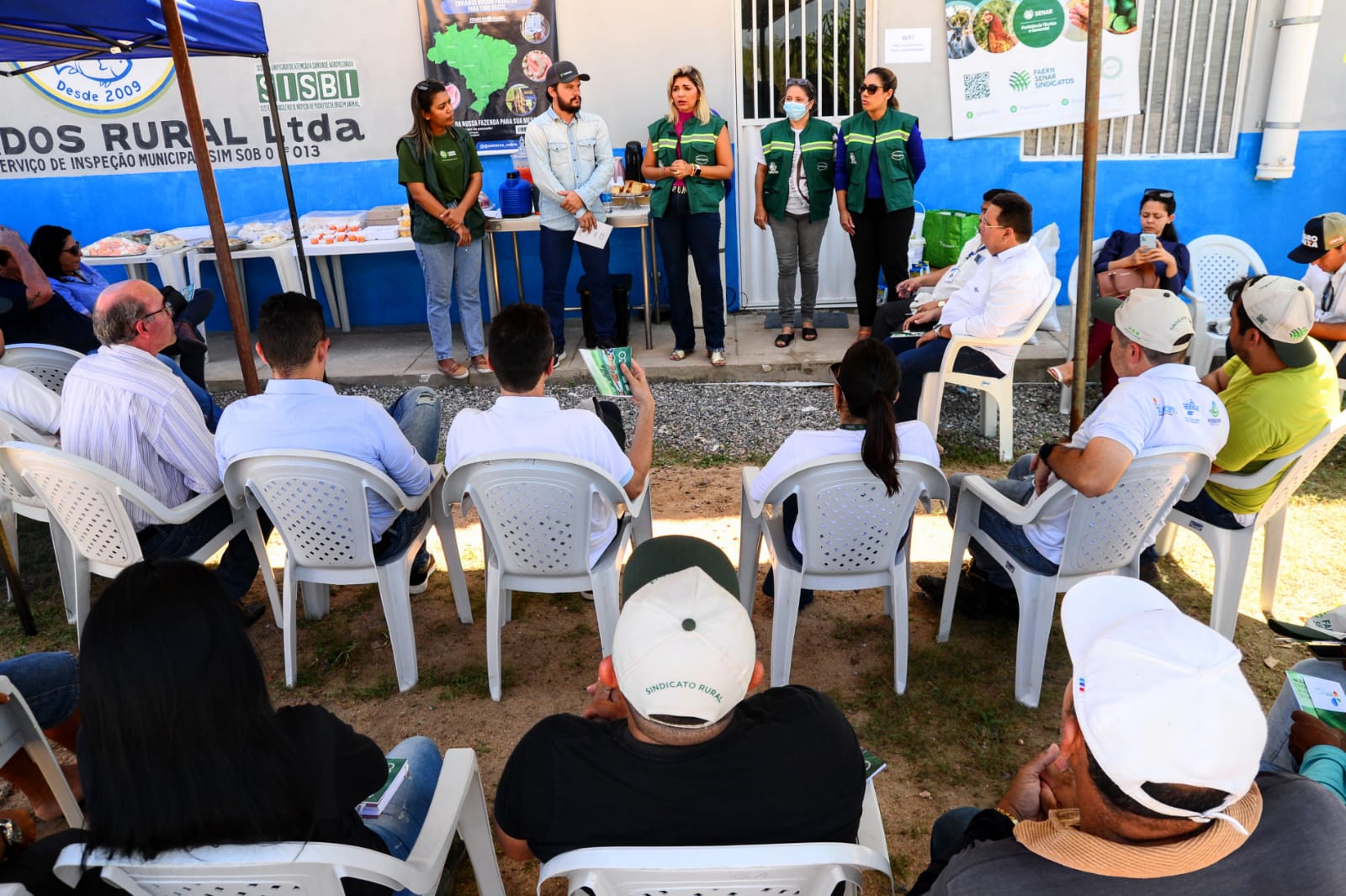 Secretaria promove “Dia de Campo” voltado para carcinicultores em unidade de beneficiamento de camarão
